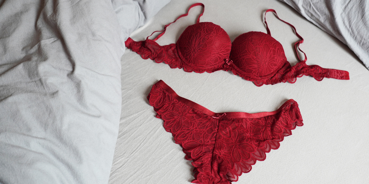Top Bridal Fancy Bra and Panty Sets for Wedding Nights