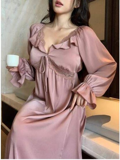 ruffled night suit 