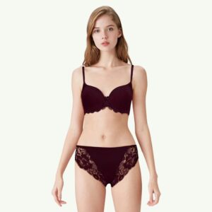 burgundy t shirt bra